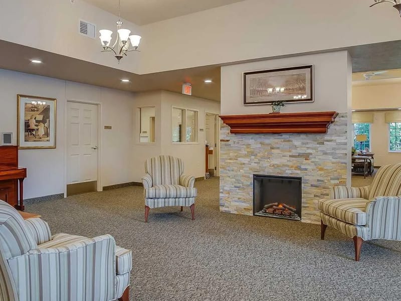 River Ridge Residential Center - Assisted Living in Freeland, MI photo 2