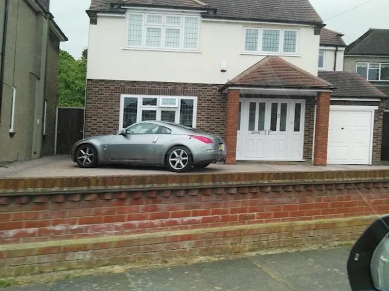 Ashchurch House - Assisted Living in Hornchurch, England photo 5
