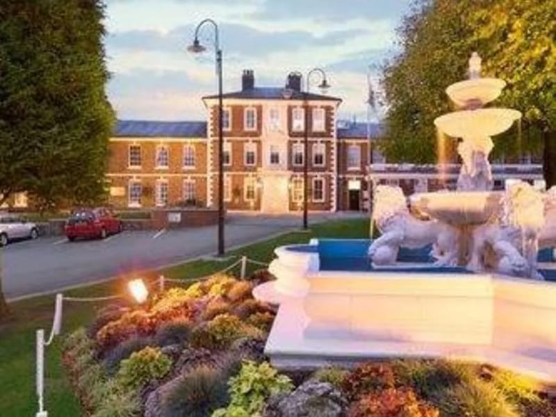 Royal Park - Nursing Home in Wolverhampton, England photo 2