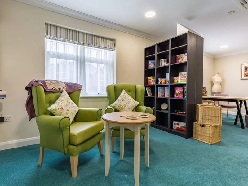 Summerhill Residential Care Home - Assisted Living in Ferndown, England photo 2