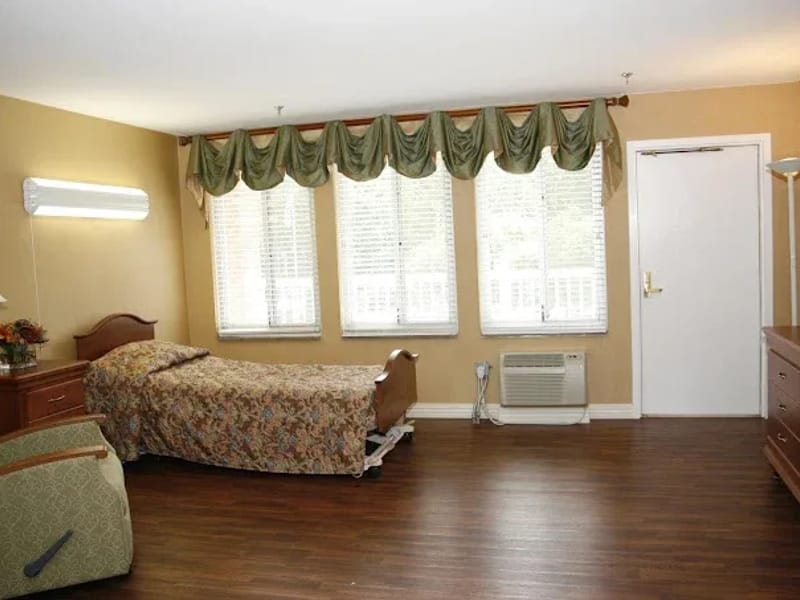 Athene Nursing and Rehabilitation — Nursing Home, Town And Country, MO · photo 3