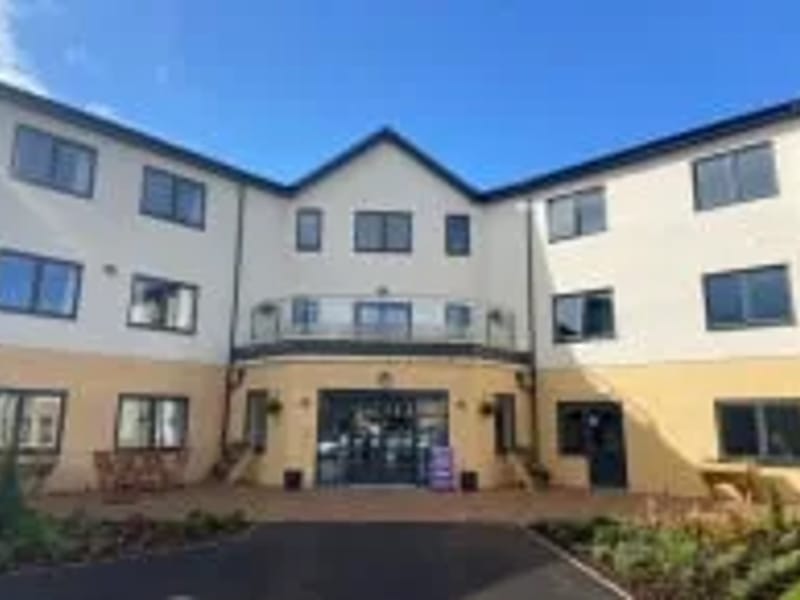 Mulberry House in Luton, England photo 1