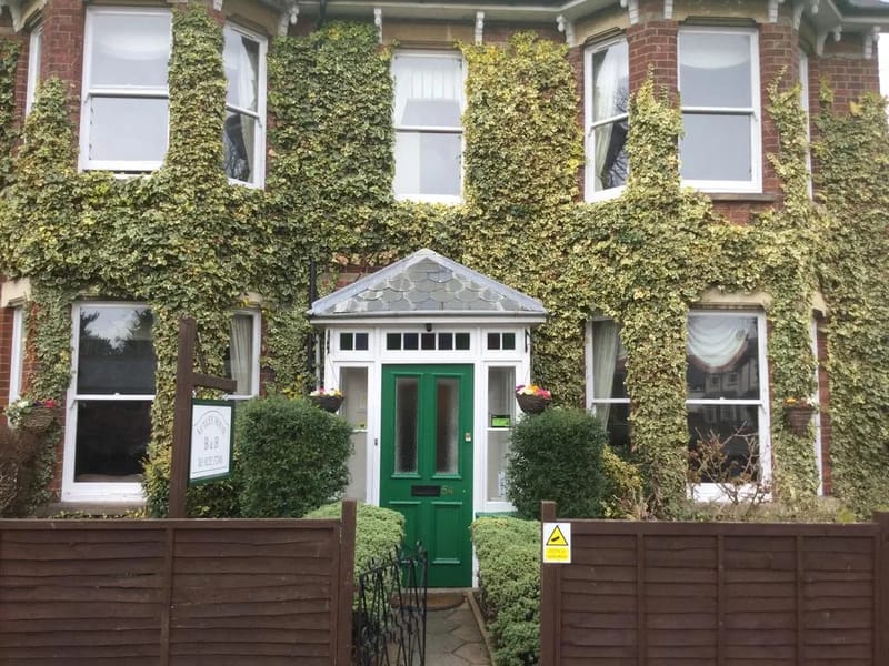 Netley House - Assisted Living in Farnborough, England photo 1