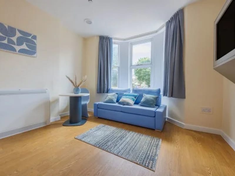 Netley House - Assisted Living in Farnborough, England photo 2