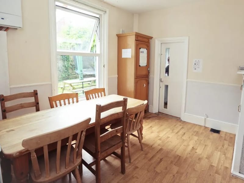 63 Collier Road - Assisted Living in Hastings, England photo 2
