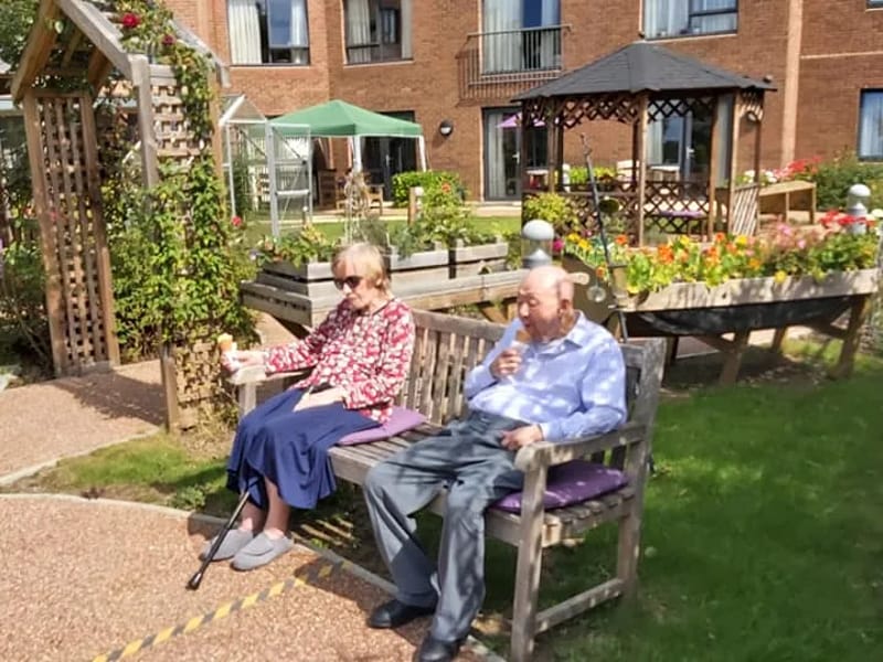 Buchanan Court - Assisted Living in Harrow, England photo 2