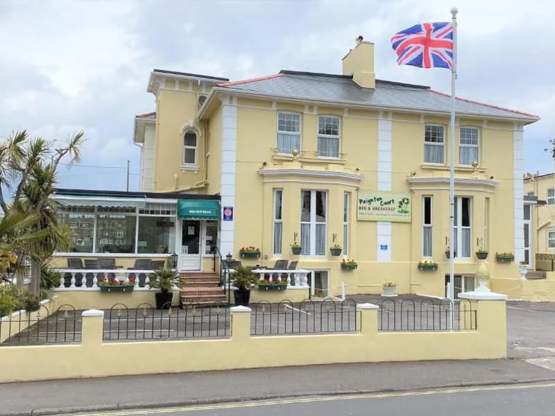 Cedar Court - Assisted Living in Paignton, England photo 2
