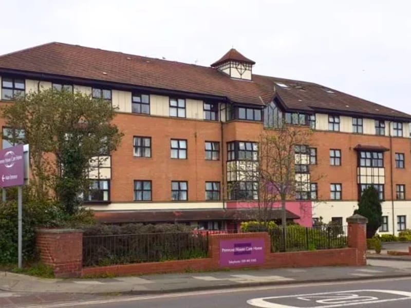 Primrose House - Assisted Living in Gateshead, England photo 2