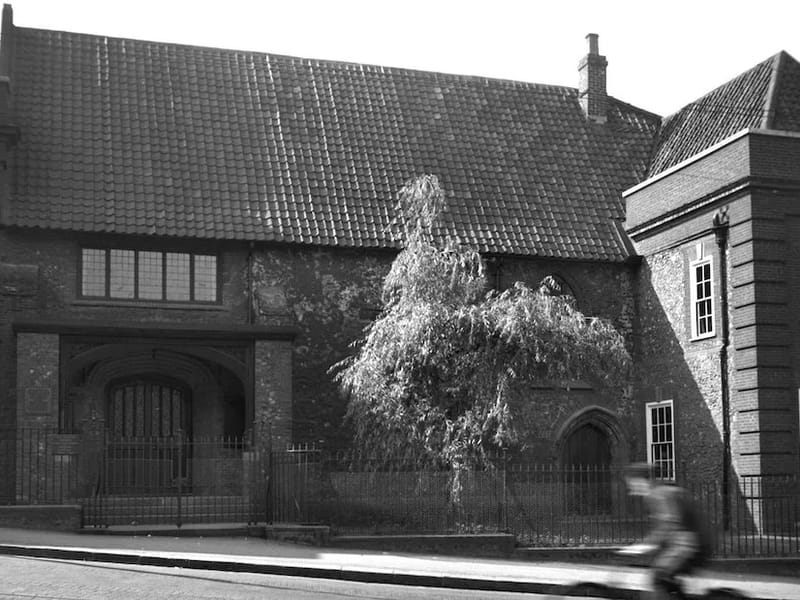 Saxlingham Hall Nursing Home in Norwich, England photo 2