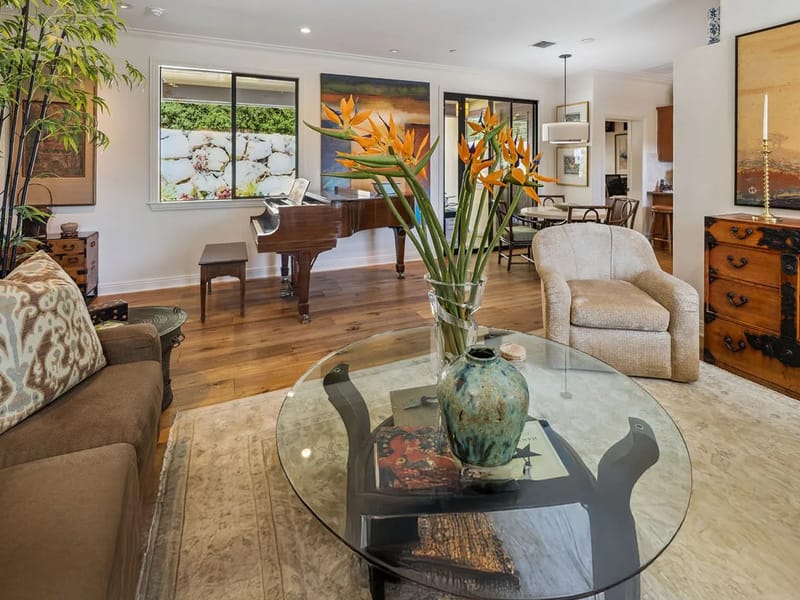 Cromwell Home - Assisted Living in Val Verde, CA photo 2