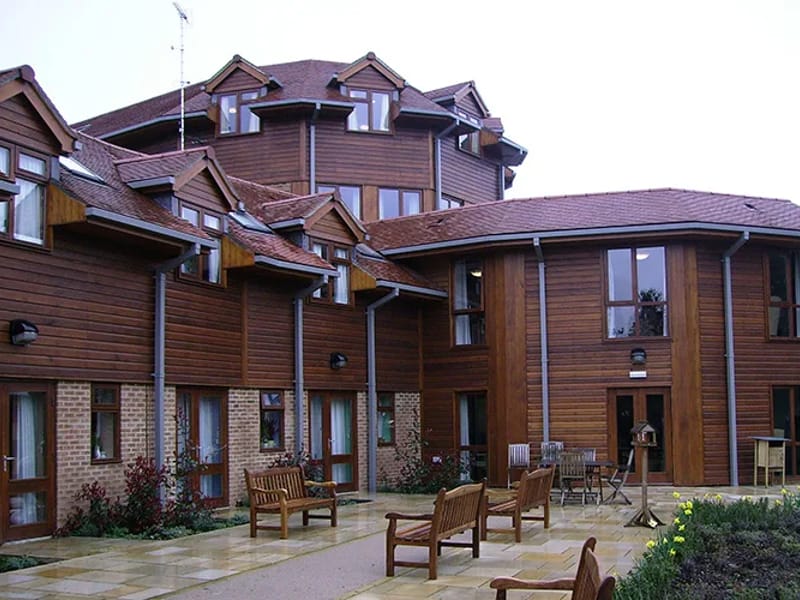Aspens Cornford Lane - Assisted Living in Tunbridge Wells, England photo 2