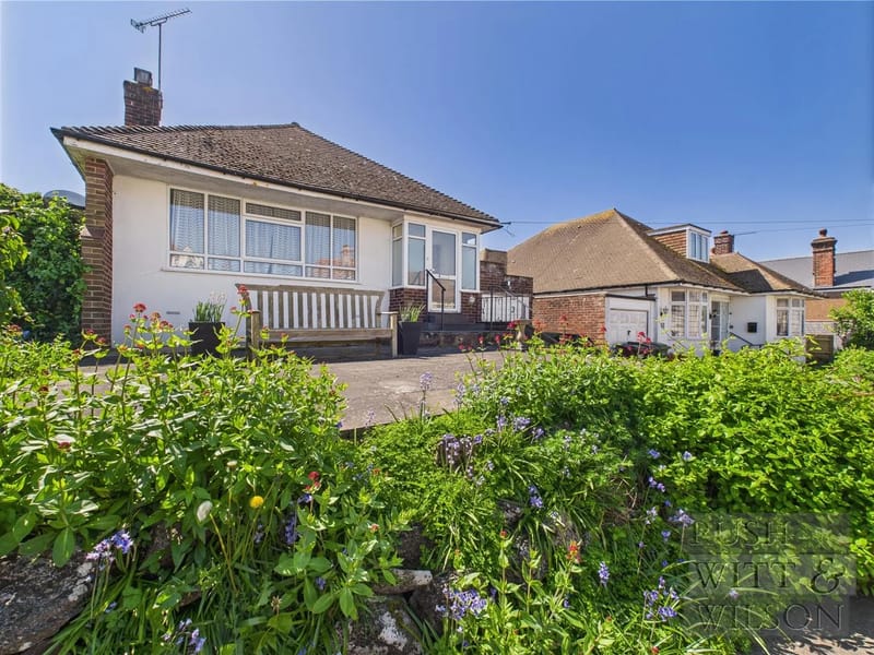 St Saviours Road - Assisted Living in St Leonards On Sea, England photo 2