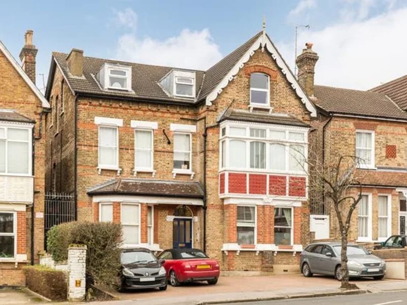 7 Birdhurst Rise - Assisted Living in South Croydon, England photo 2