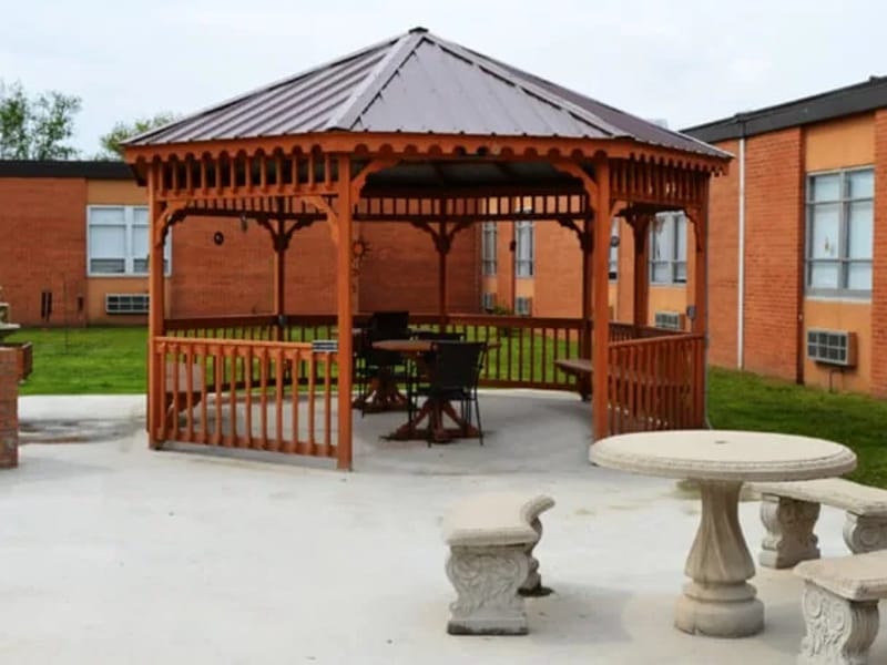 Lawrence Hall Health & Rehabilitation - Nursing Home in Walnut Ridge, AR photo 2