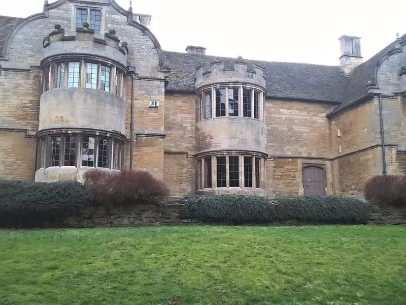 The Shrubbery - Assisted Living in Rushden, England photo 3