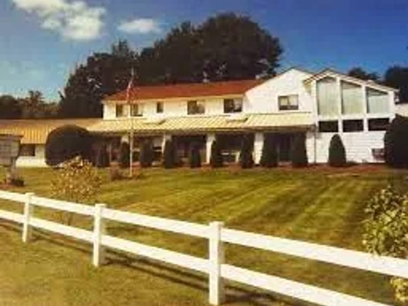 Swallowfields Care Centre - Assisted Living in Epsom, England photo 2