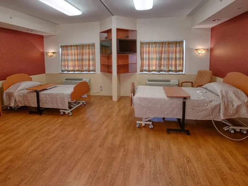 Belle Fountain Nursing & Rehabilitation Center - Nursing Home in Riverview, MI photo 3