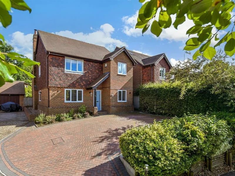 Adisham House - Assisted Living in Canterbury, England photo 2