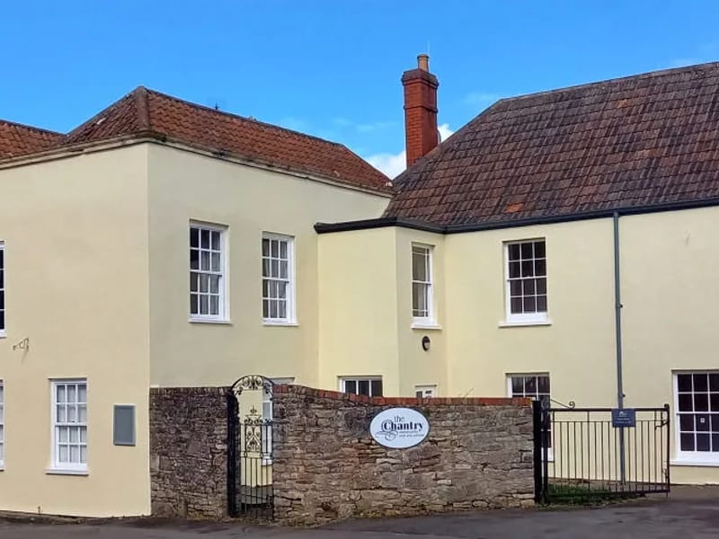 Chantry - Nursing Home in Worthing, England photo 2