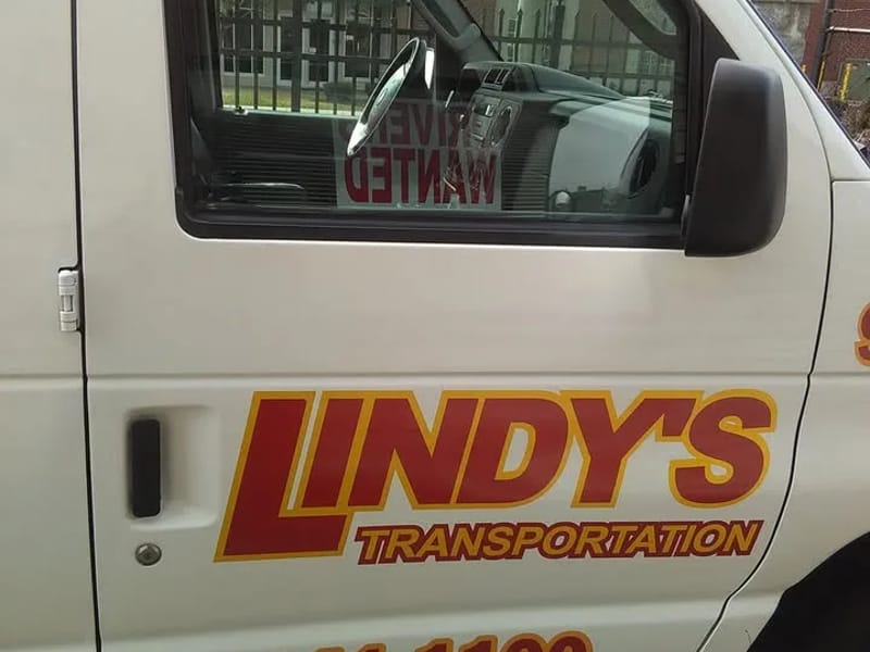 Lindys Taxi - Medical Transport in Amityville, NY photo 1