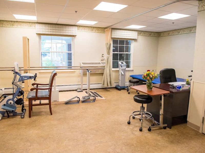 60 West - Assisted Living in Rocky Hill, CT photo 3