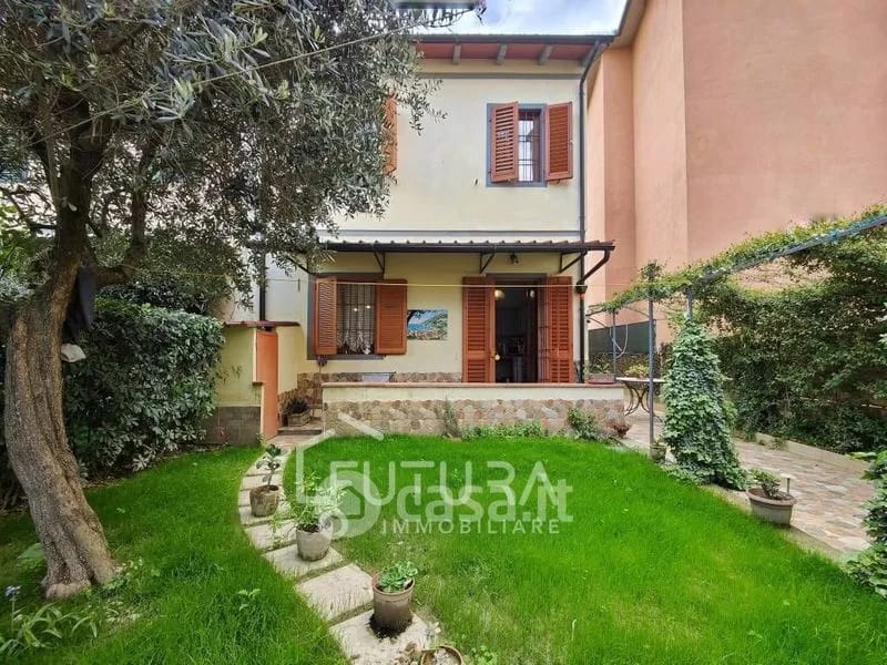 Centro Luzzi - Casa Emilia - Residenza Assistita in Campi Bisenzio, Toscana photo 1