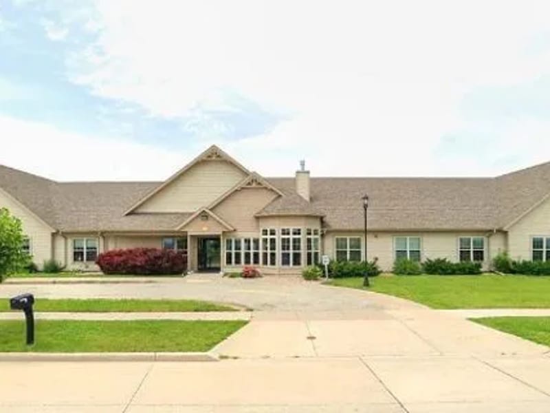 Apple Creek Place Iii - Assisted Living in Appleton, WI photo 2