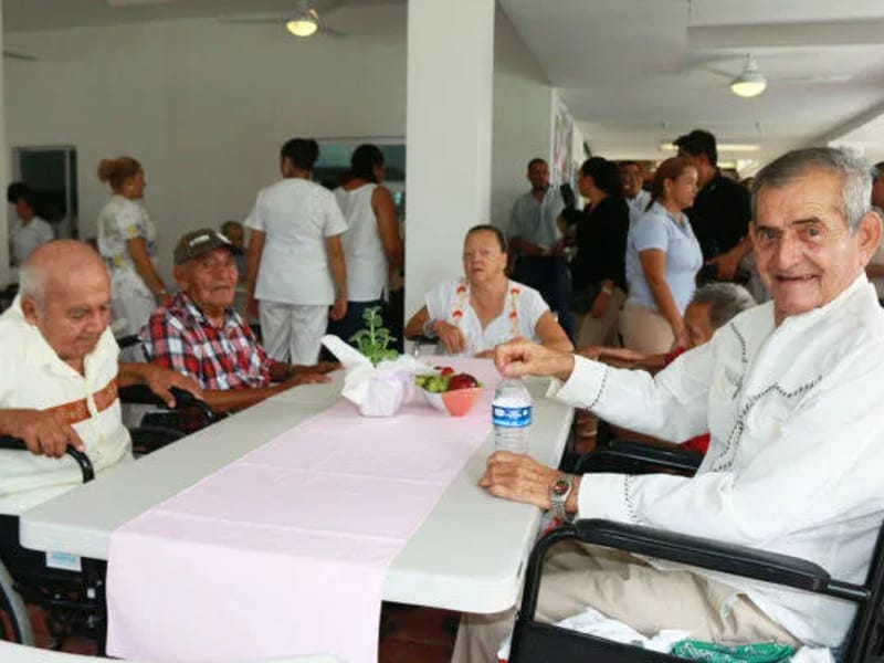 BIENESTAR DEL ADULTO MAYOR ECONOMICO - Vida Asistida in Puerto Vallarta, Jalisco photo 2