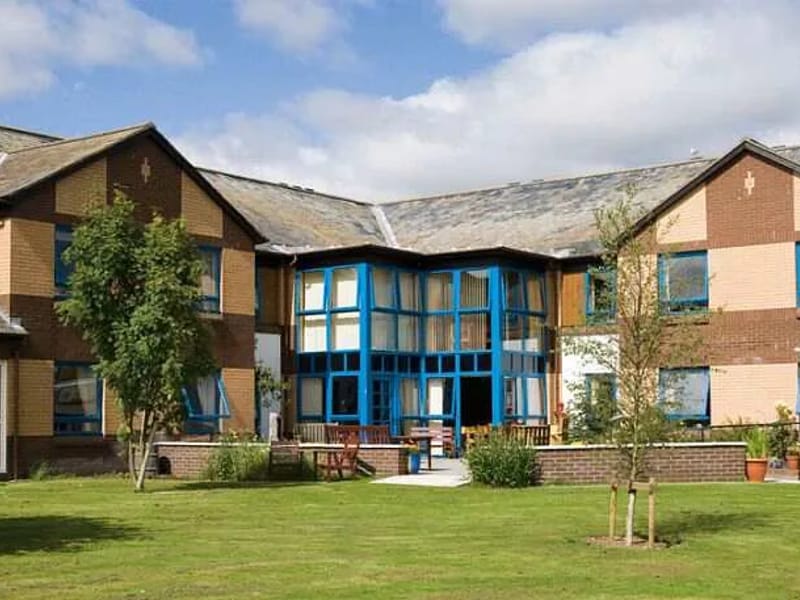 La Cura House - Assisted Living in Berwick-Upon-Tweed, England photo 2