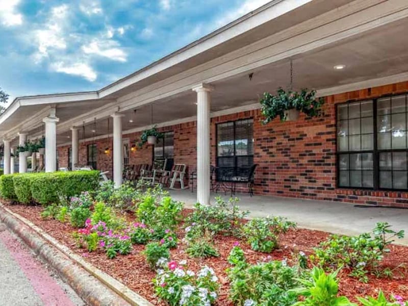 Applewood Assisted Living - Assisted Living in Mount Pleasant, MI photo 1