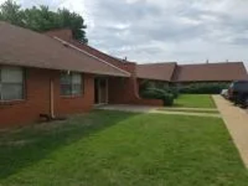 Thunder Care and Rehabilitation — Nursing Home, Moore, OK · photo 1