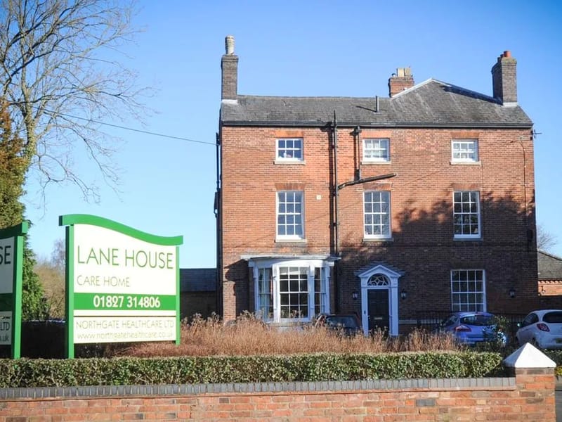 Lane House Residential Care Home - Assisted Living in Tamworth, England photo 4