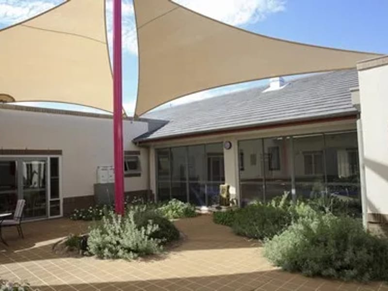 Lane House Residential Care Home - Assisted Living in Tamworth, England photo 3