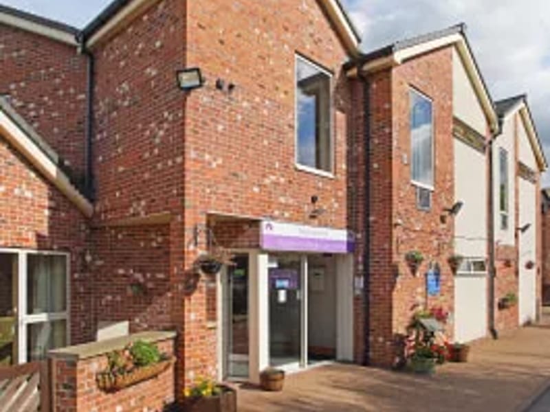 Willow View - Assisted Living in Bradford, England photo 2