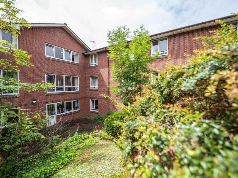 Sycamore Court - Nursing Home in Brighton, England photo 2
