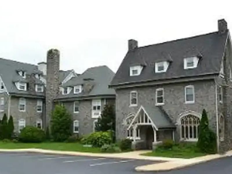 Brighton Gardens of Leisure Park - Assisted Living in Lakewood, NJ photo 2