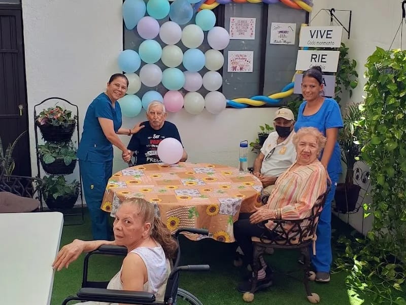 ASILO SAGRADA FAMILIA - Hogar de Ancianos in Monterrey, Nuevo León photo 5
