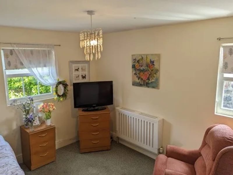 Mallands Residential Care Home - Nursing Home in Newton Abbot, England photo 2