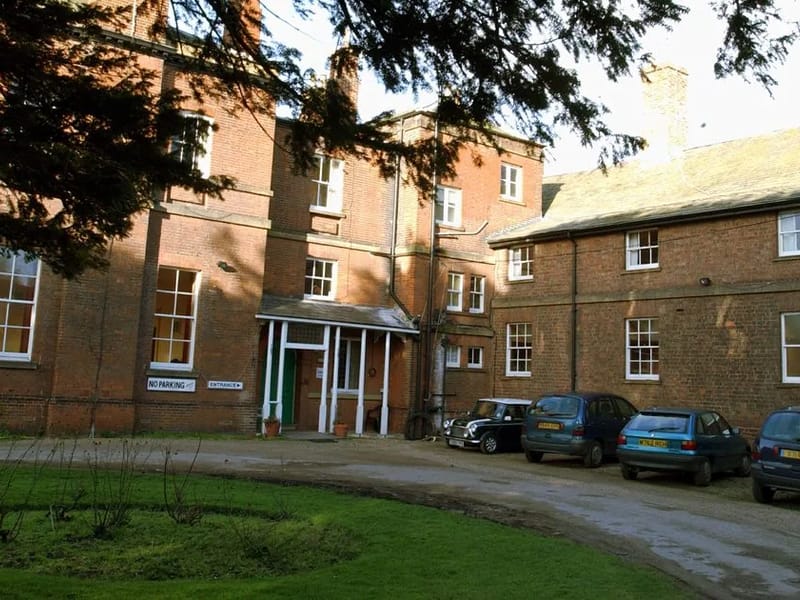 Stallingborough Lodge Care Home in Grimsby, England photo 2