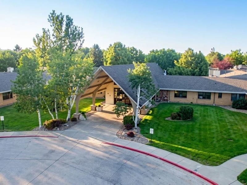North Shore Health & Rehab Facility - Nursing Home in Loveland, CO photo 2