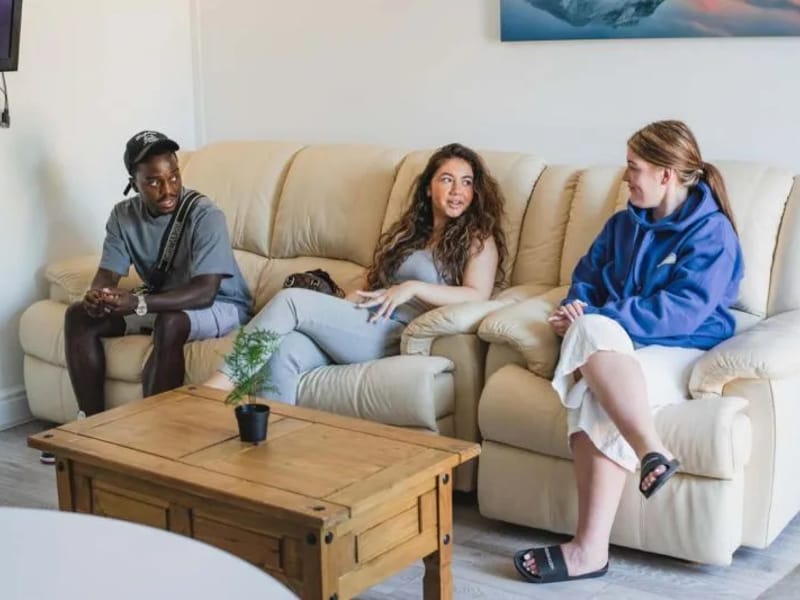 Livingwell Services Ltd - In-Home Care in Chatham, England photo 4