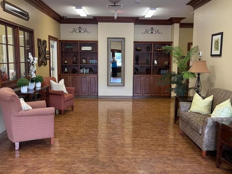 Gonzales Healthcare Center - Nursing Home in Gonzales, LA photo 3