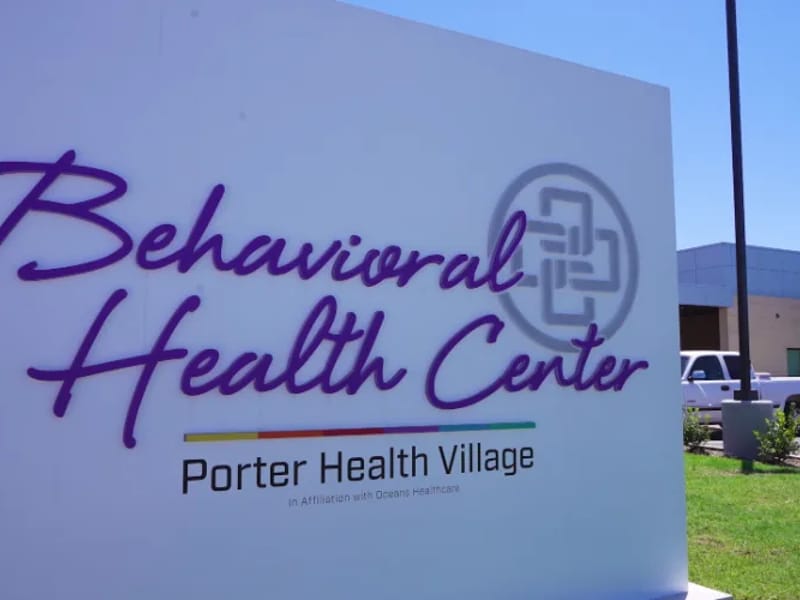 Behavioral Health Center at Porter Health Village — Hospital, Norman, OK · photo 2