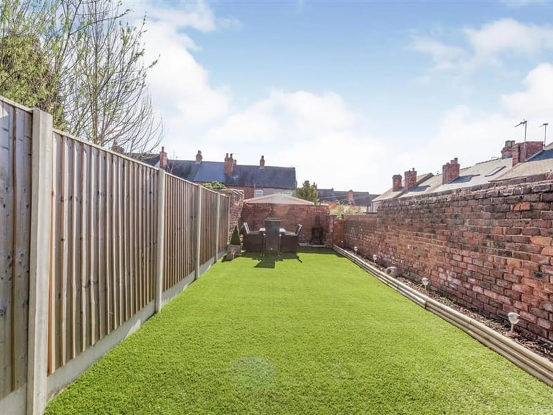 Eastwood House - Nursing Home in Nottingham, England photo 2