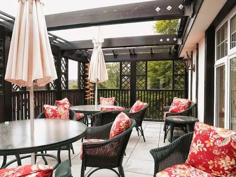 Heatherwood Care Centre - Nursing Home in Purley, England photo 3
