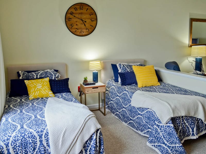Devon Oaks - Assisted Living in Westlake, OH photo 3