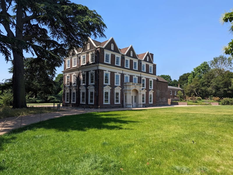 Manor Gate Care Home - Nursing Home in Boston, England photo 3