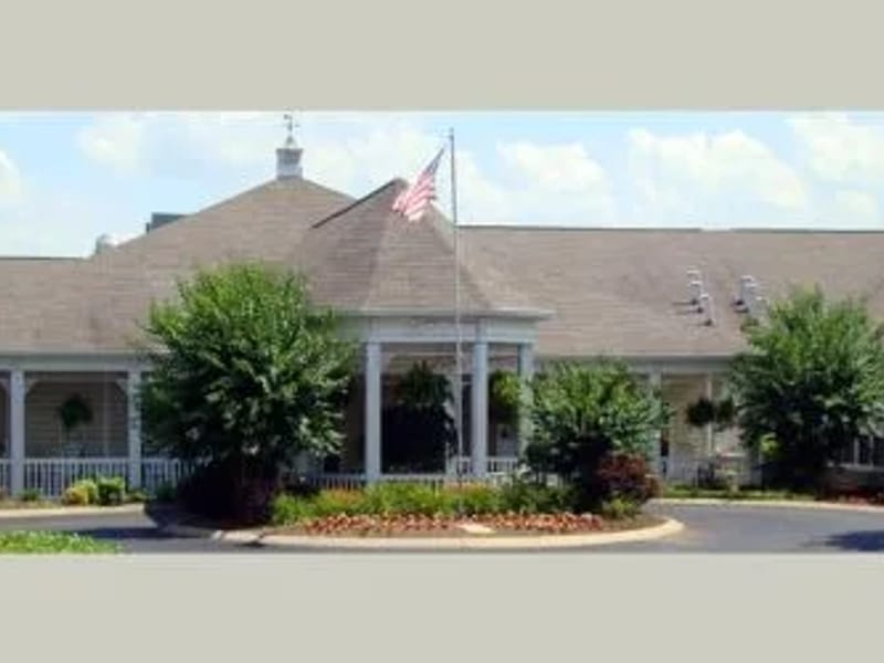 The Waters of Gallatin, LLC - Nursing Home in Gallatin, TN photo 2