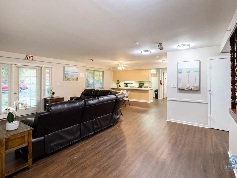 Chandler Home #4 — Assisted Living, Lincoln Park, MI · photo 3