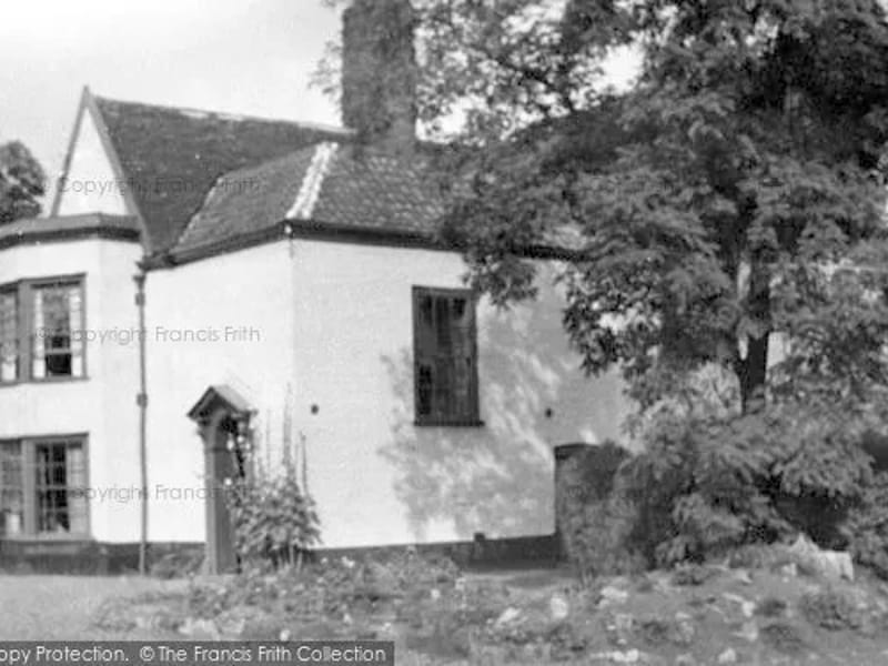 Bungay House - Assisted Living in Bungay, England photo 2